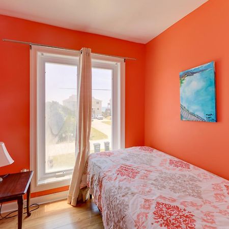 West Of The Moon Ocean Apt With Beach Access! Emerald Isle Eksteriør billede