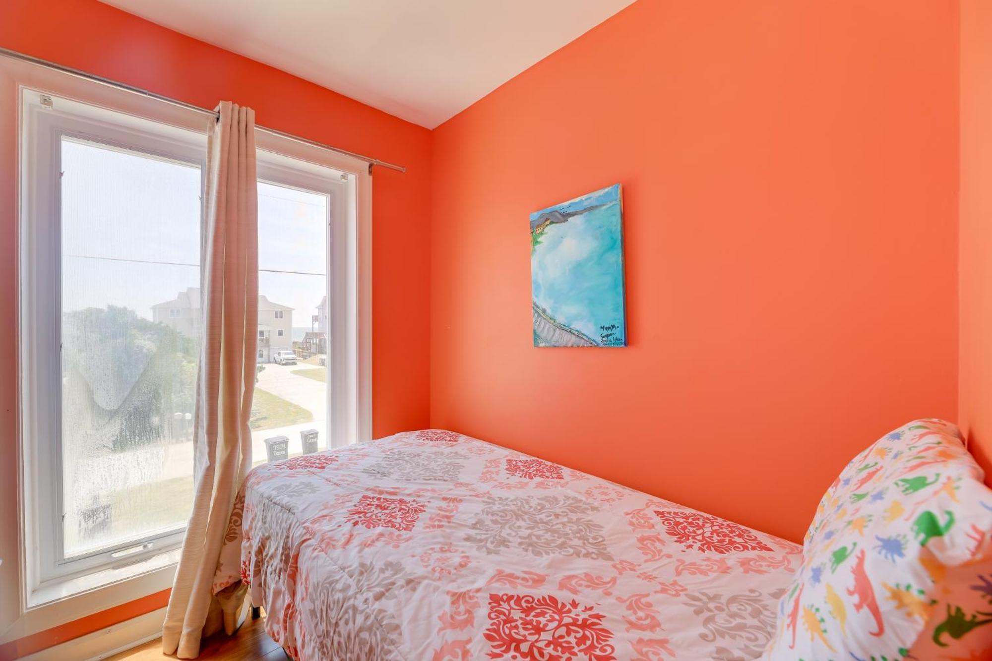West Of The Moon Ocean Apt With Beach Access! Emerald Isle Eksteriør billede