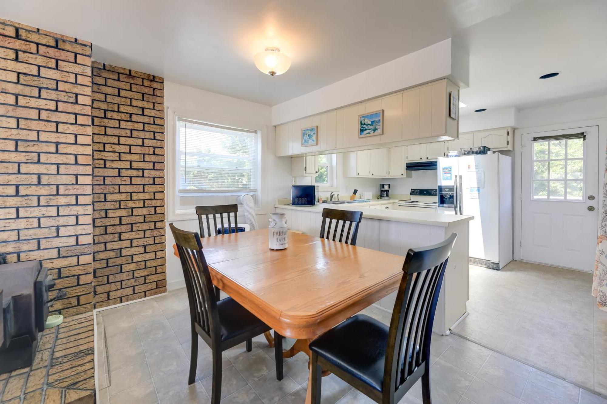 West Of The Moon Ocean Apt With Beach Access! Emerald Isle Eksteriør billede