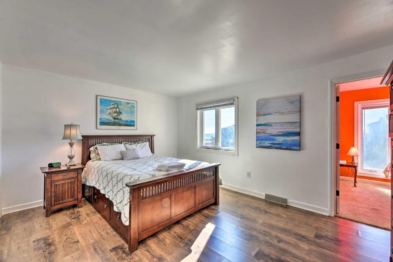 West Of The Moon Ocean Apt With Beach Access! Emerald Isle Eksteriør billede